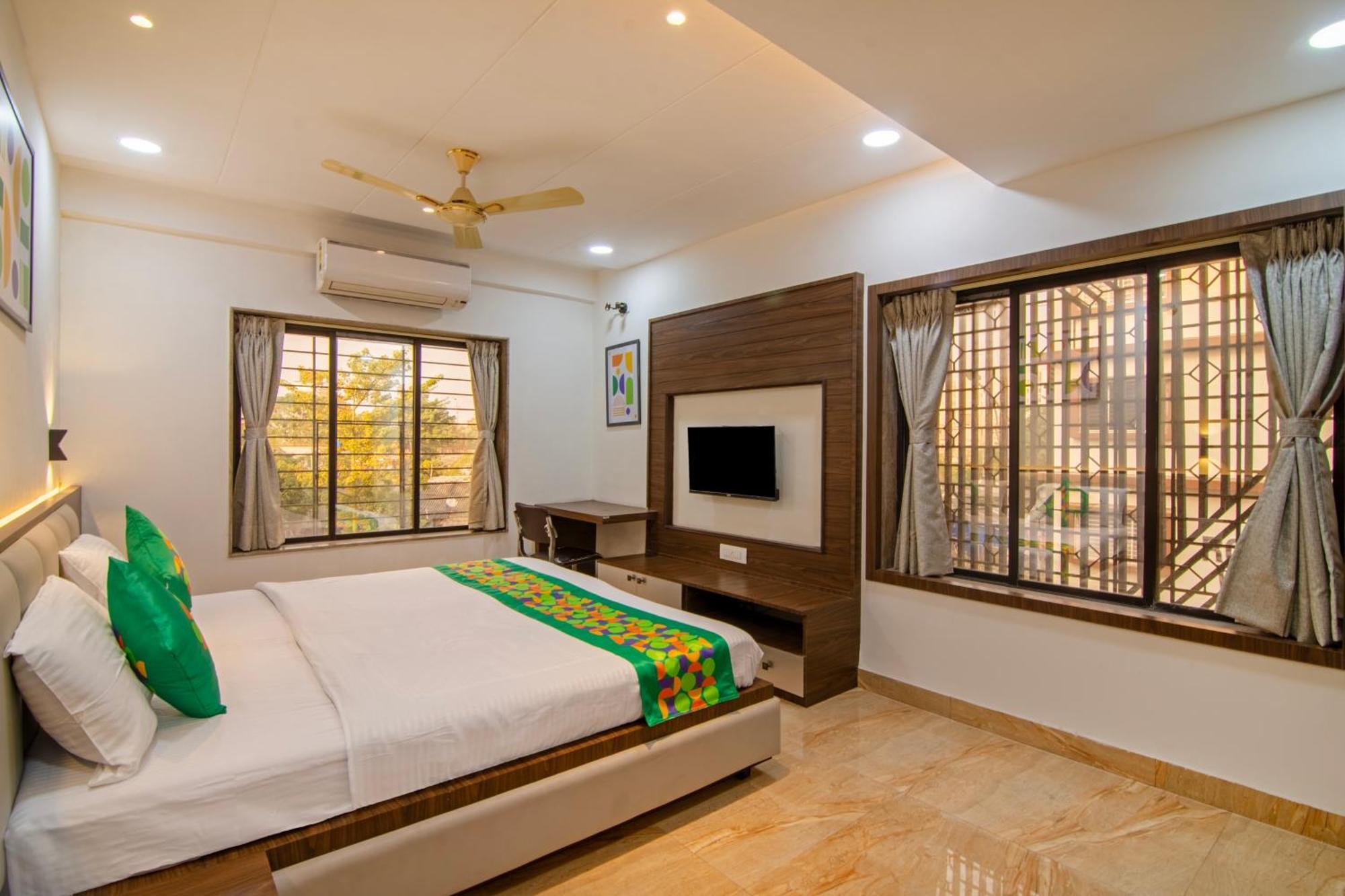 Treebo Petals Banquet & Suites - Calcutta Exterior foto